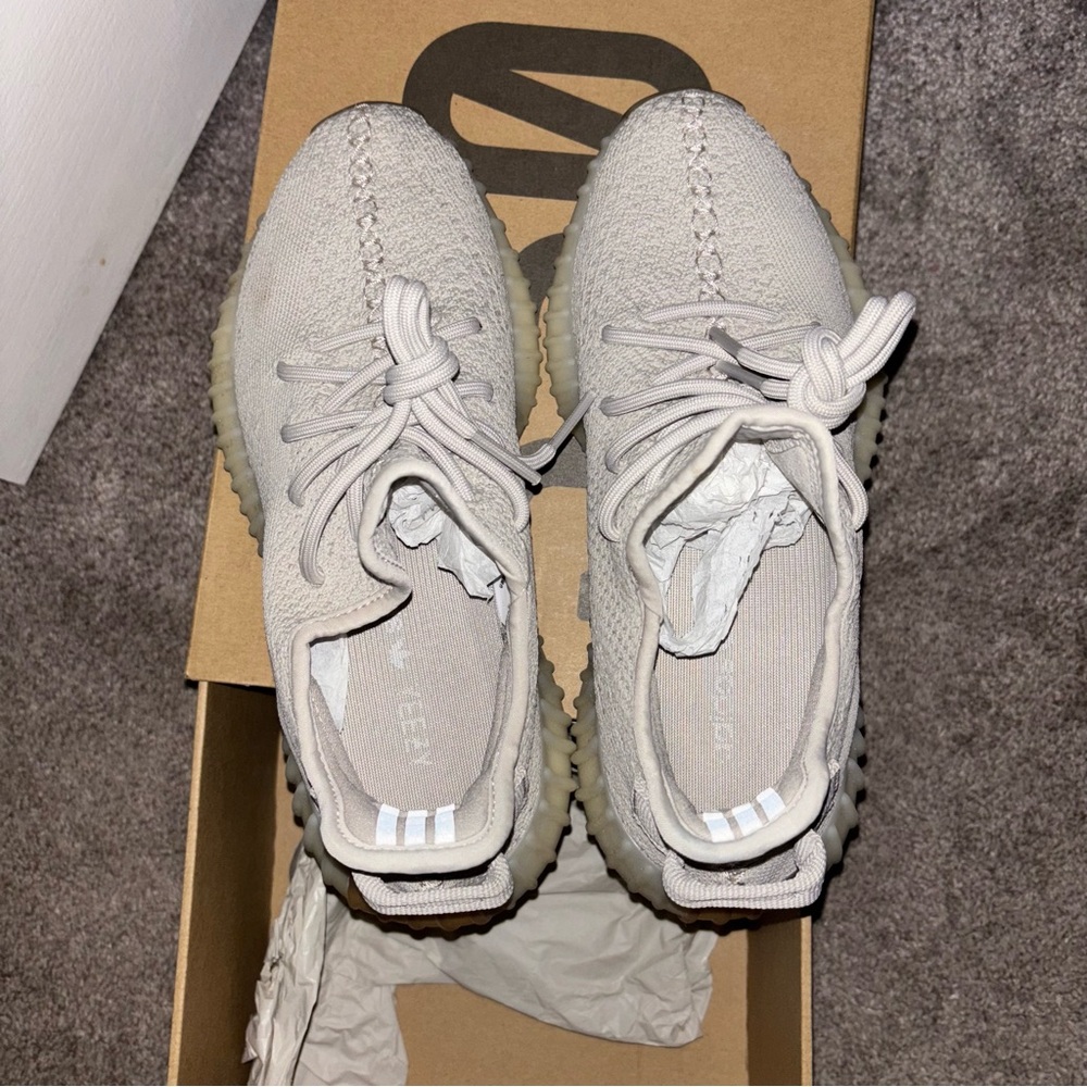Oxford Yeezy Sneaker